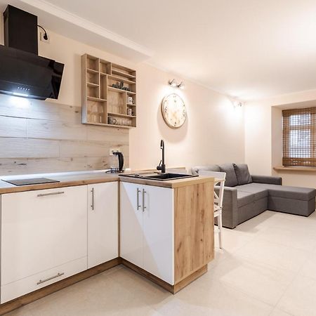 Staroevreyska Timber Apartment Lviv Extérieur photo