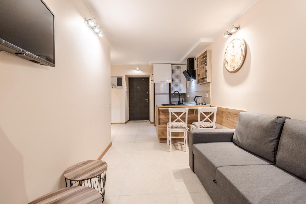 Staroevreyska Timber Apartment Lviv Extérieur photo